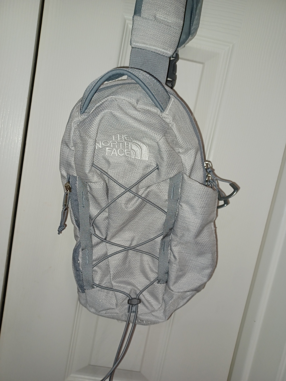 The North Face Gray Sling Pack - Men's Compact Crossbody Bag